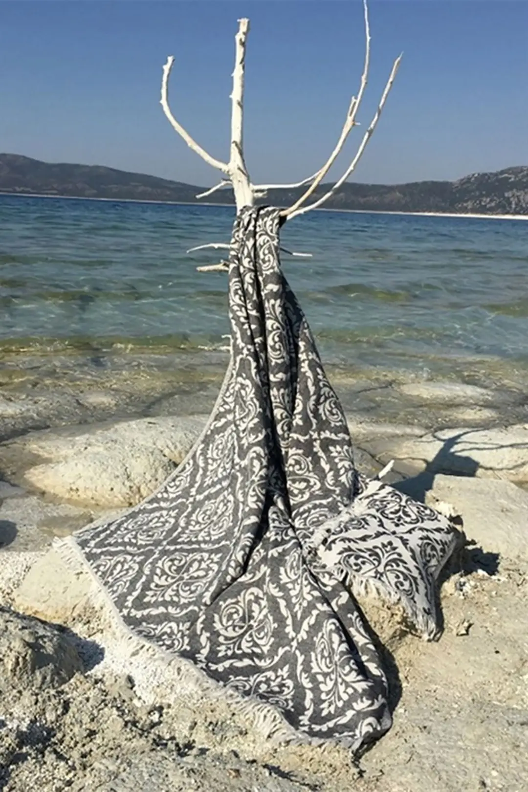 Ürün görseli: %100 Pamuk Peştamal - Spa & Plaj - Barok Desenli Siyah - 90x170 cm